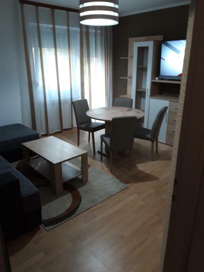 Apartman Centros オシエク エクステリア 写真
